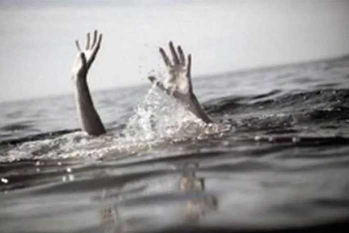 दिल्ली : यमुना नदी में तीन नाबालिग समेत चार डूबे